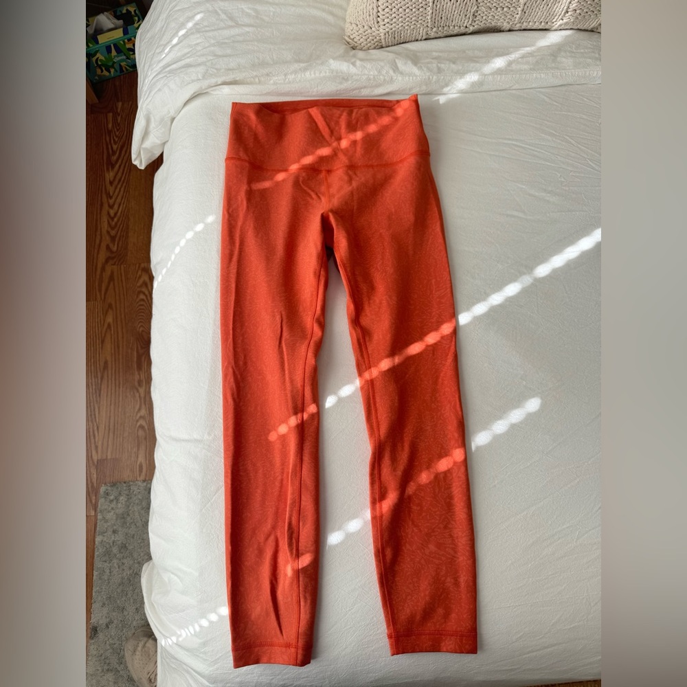 Lulu coral crunch Wunder train leggings 25 inch